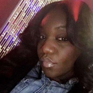 Meet your Posher, Kay